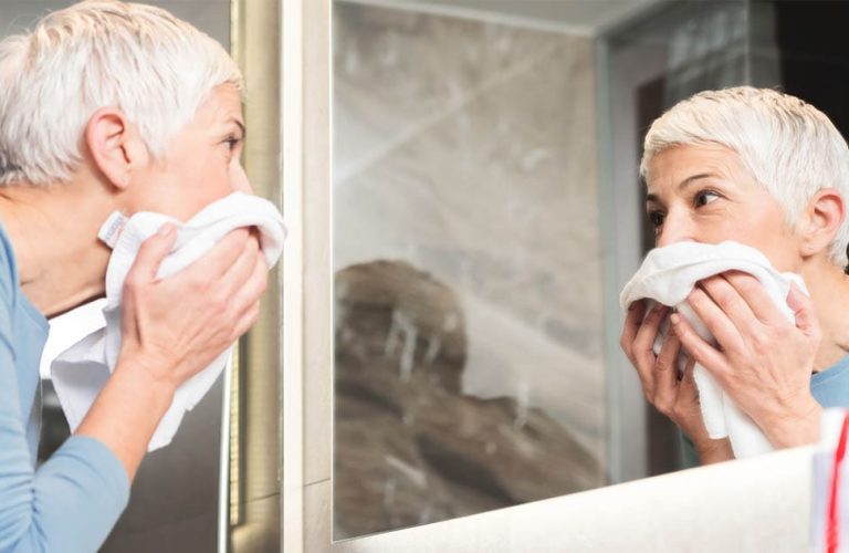 How to Help a Senior Loved One Whose Personal Hygiene Is Declining